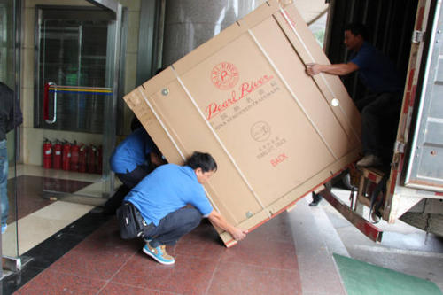 曲阳钢琴贵重工艺品无忧运